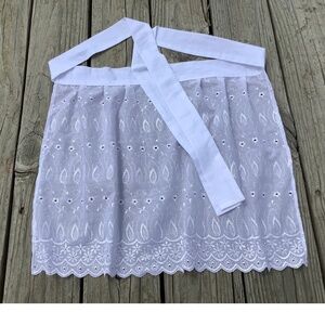 Women White Eyelet Fabric apron Octoberfest Half apron Fall Festival Christmas